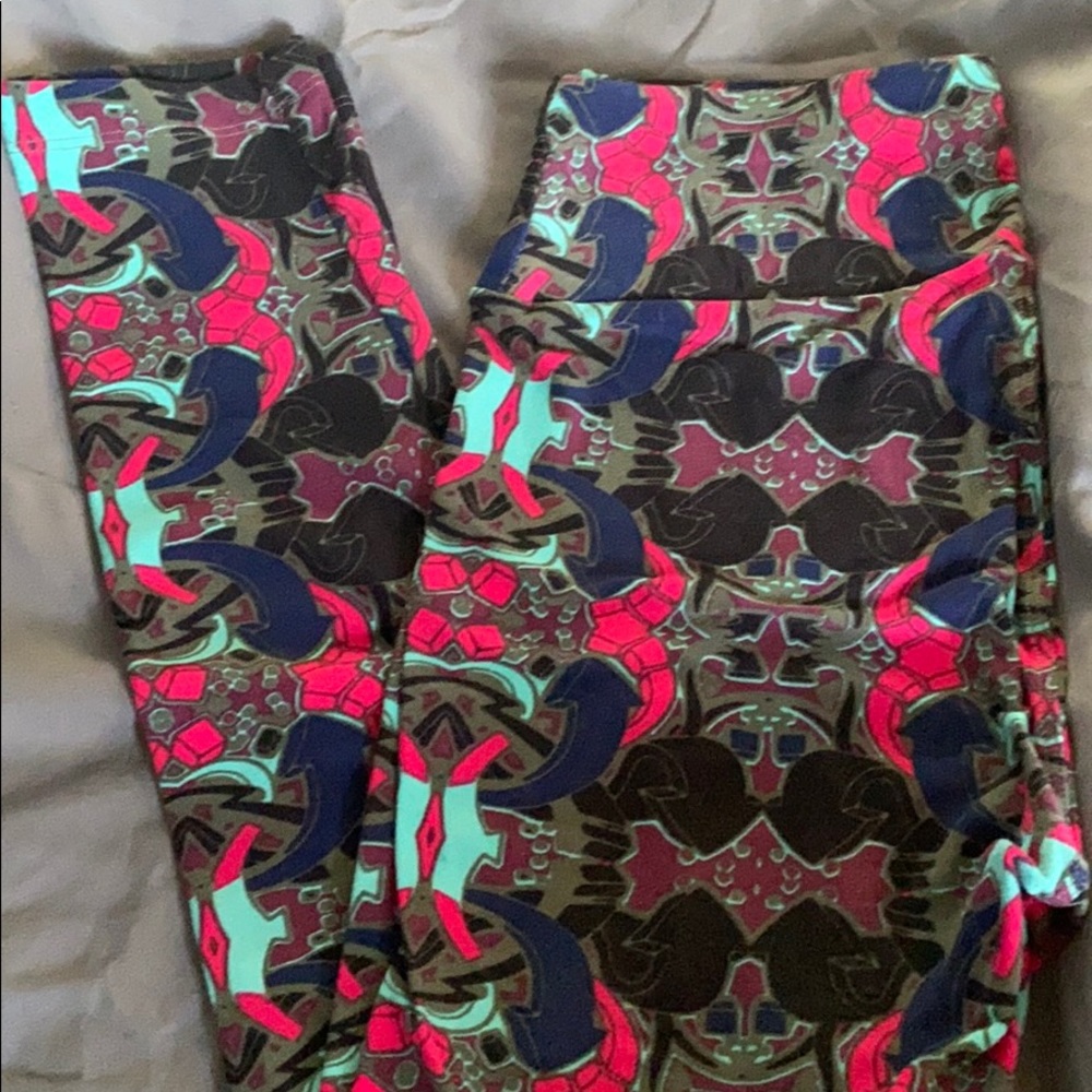 Wild Print LuLaRoe One Size Leggings